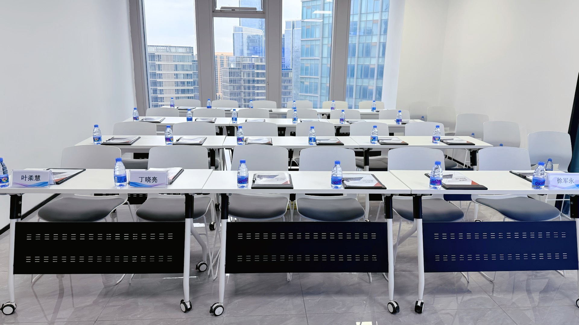 会场照片 (3).jpg